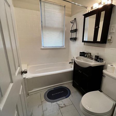 Spacious Cozy Private Room نيوآرك المظهر الخارجي الصورة
